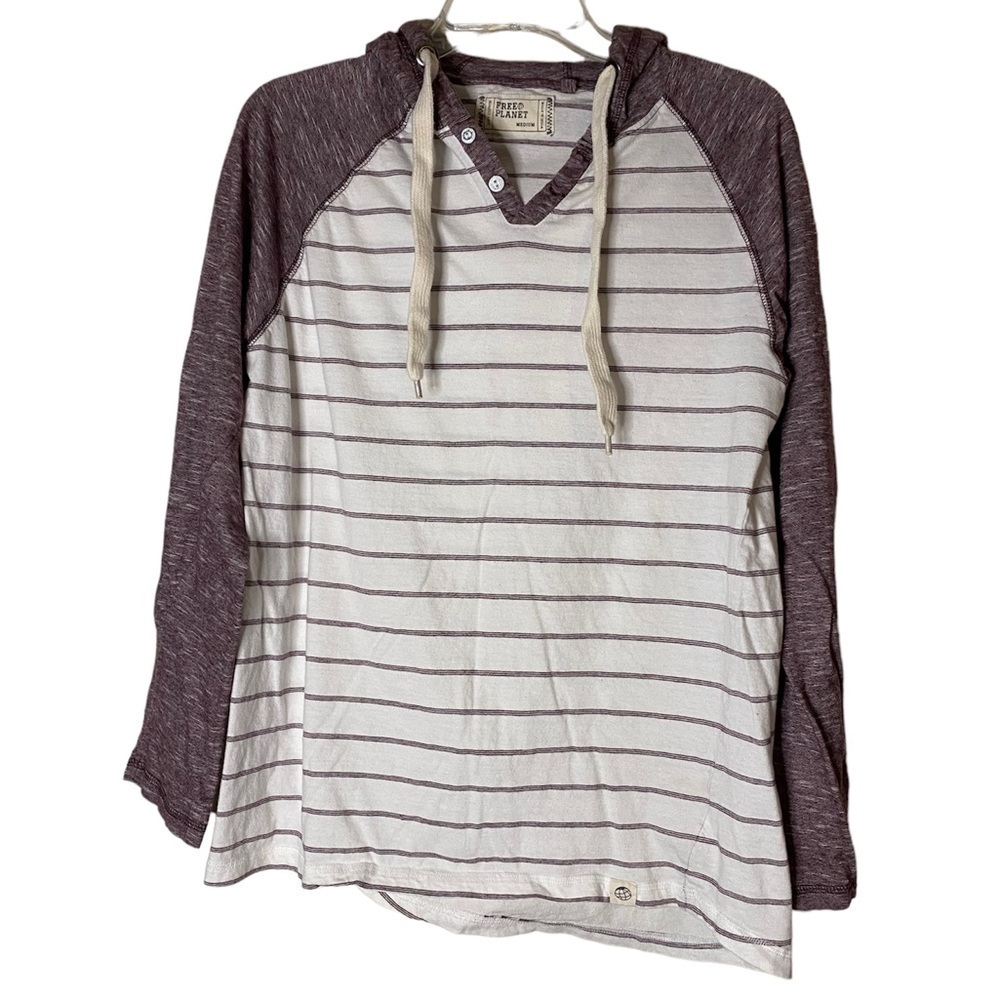 Free Planet Men’s Hooded Tee